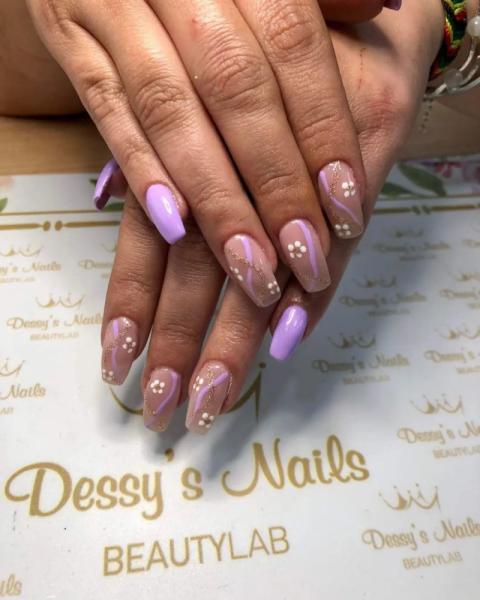 Dessy's Nails Περιποίηση άκρων