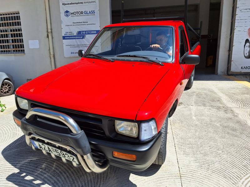 TOYOTA HILUX ΚΟΚΚΙΝΟ