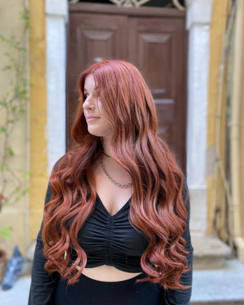 Novi's Salon