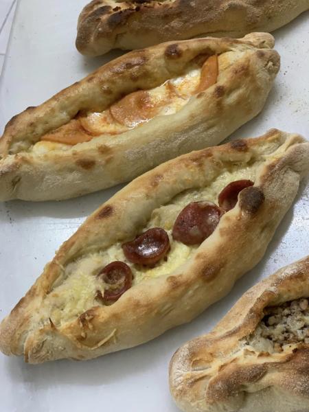 Το Πεϊνιρλί Εργαστήριο παρασκευής πιτών για σουβλάκι