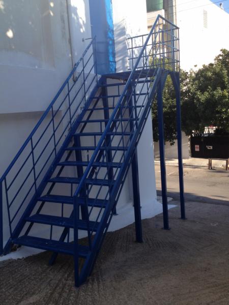 40629.jpgστην σαλαμινα αλουμινοκατασκευες σιδηροκατασκευες πασχαλουδης
