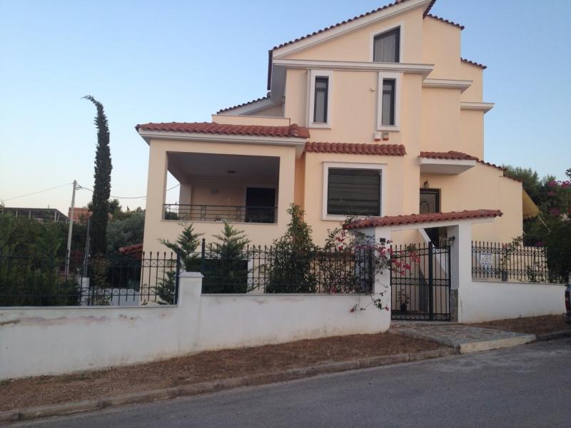 40625.jpgστην σαλαμινα αλουμινοκατασκευες σιδηροκατασκευες πασχαλουδης