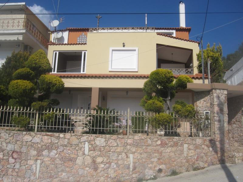 40624.jpgστην σαλαμινα αλουμινοκατασκευες σιδηροκατασκευες πασχαλουδης