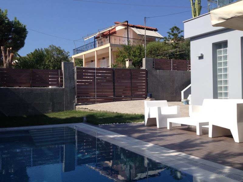 40622.jpgστην σαλαμινα αλουμινοκατασκευες σιδηροκατασκευες πασχαλουδης
