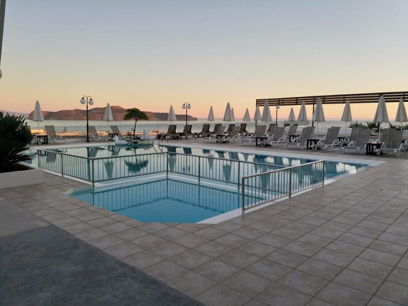 Top Hotel - Ξενοδοχείο - Χανιά
