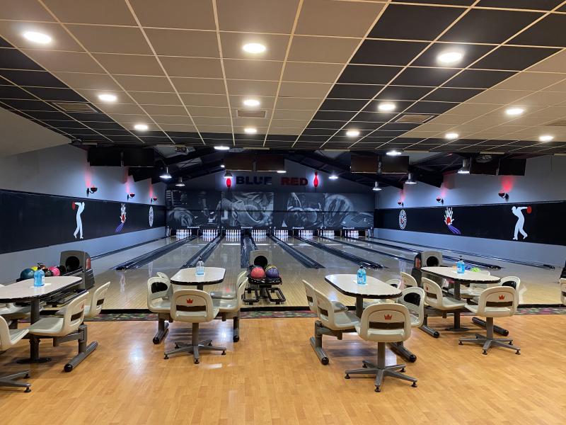 Blue Red Bowling Club - Bowling - Άγιος Δημήτριος