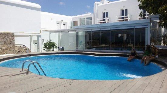 45229.jpgστην μυκονο ξενοδοχειο Thomas Hotel