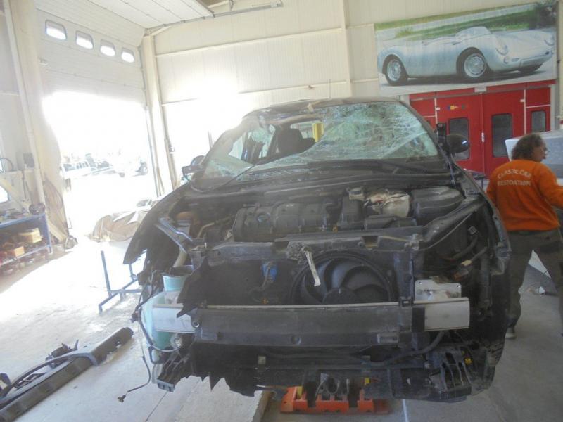 Classic CAR Restoration Φανοποιείο
