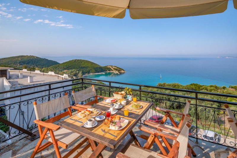 Arilla Beach - Ξενοδοχείο - Πέρδικα