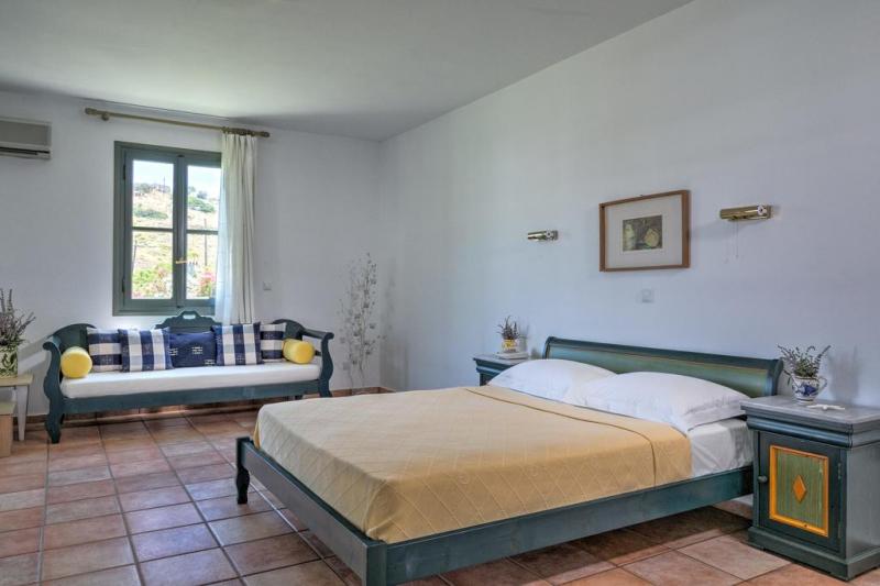 Hotel Dioni - Ξενοδοχείο - Σκύρος