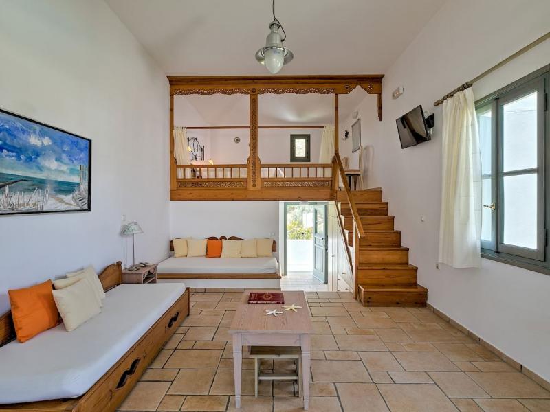 Hotel Dioni - Ξενοδοχείο - Σκύρος