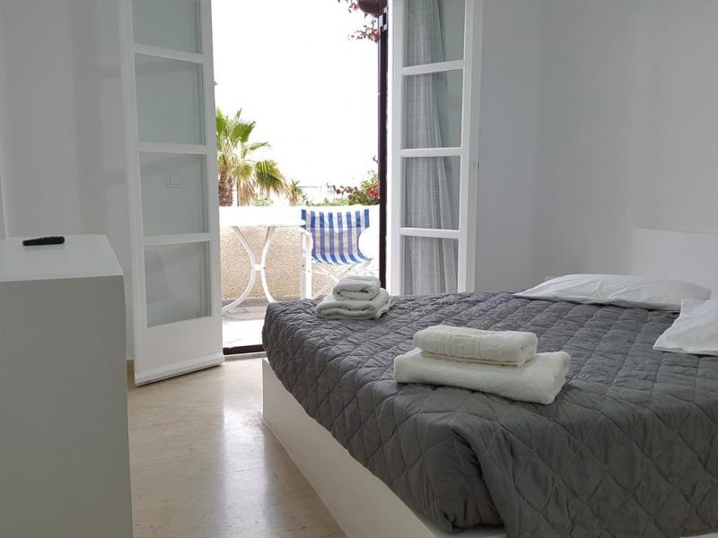 Ira Hotel - Ενοικιαζόμενα δωμάτια - Σαντορίνη