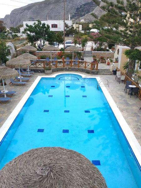 Ira Hotel - Ενοικιαζόμενα δωμάτια - Σαντορίνη
