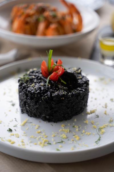 Τα Δελφίνια - Ψαροταβέρνα - Άρτεμις