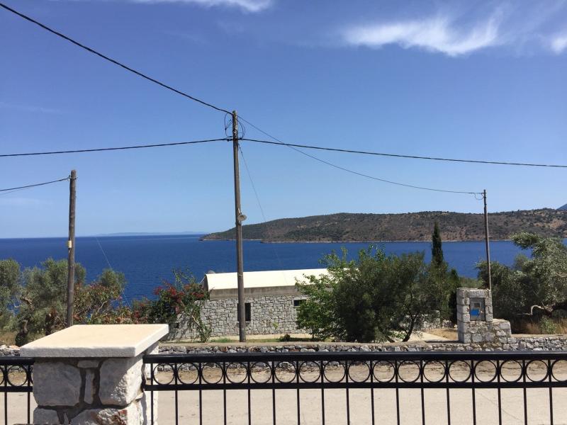 Το Θαλάμι - Εστιατόριο - Γύθειο