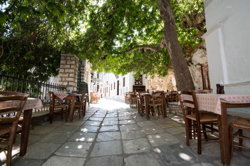 Ο Πλάτανος Ταβέρνα Ψησταριά