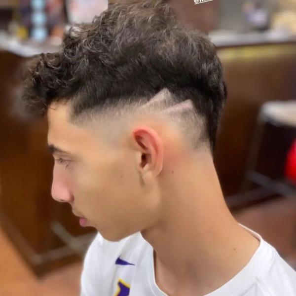 Mike The Barber Κουρείο
