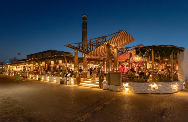 Beach Bar Restaurant Forty One, Σαντορίνη