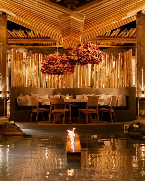 Beach Bar Restaurant Forty One, Σαντορίνη
