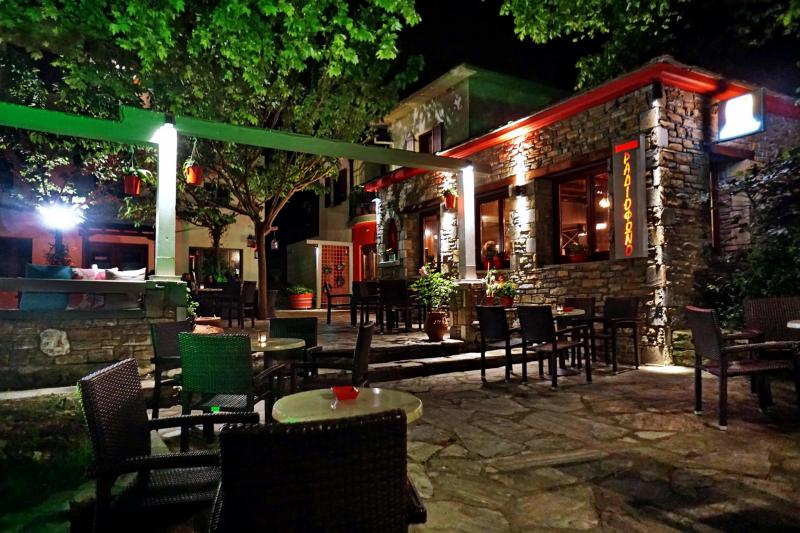 Ραδιόφωνο Cafe Bar