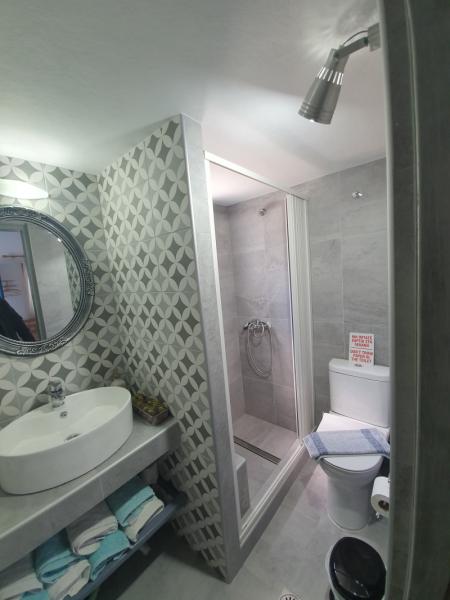 toilette apartment 3rd level