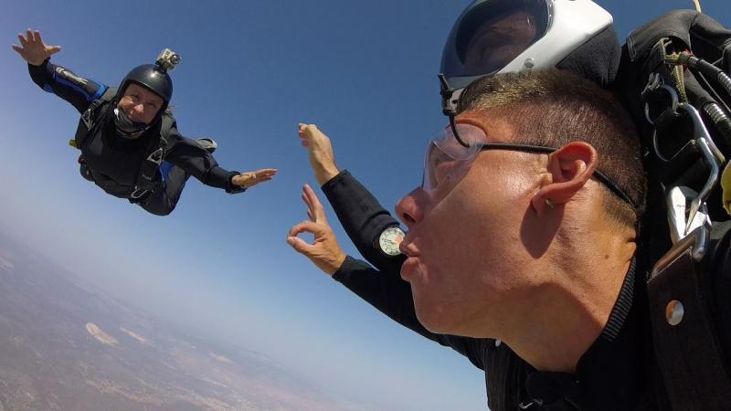 Skydive Greece - Σχολή αλεξιπτωτιστών - Μέγαρα