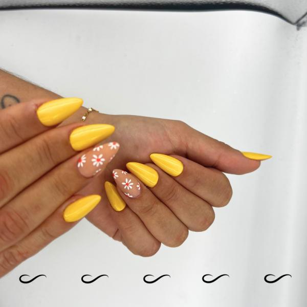 Infinity Nail Creations Κρήτης-K and D nails Μανικιούρ Πεντικιούρ
