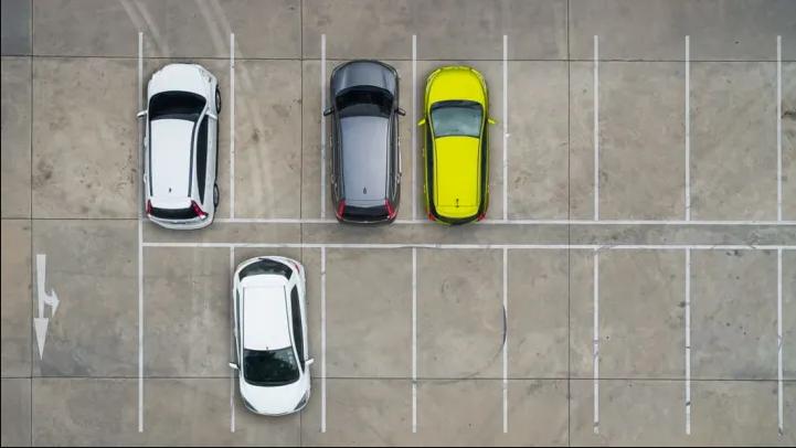 Parking Κοροβέσης