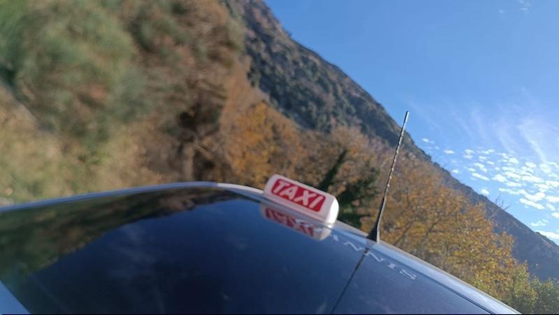 Κουφός Γιάννης Ταξί - Τουριστικά Λεωφορεία - Τουριστικό λεωφορείο - Κάρυστος