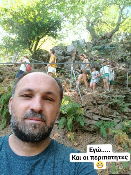 Κουφός Γιάννης Ταξί - Τουριστικά Λεωφορεία - Τουριστικό λεωφορείο - Κάρυστος