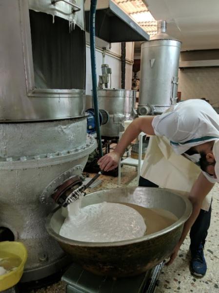 χαλβαδοποιία στον Πειραιά Στεφάνου ΑΒΕΕ