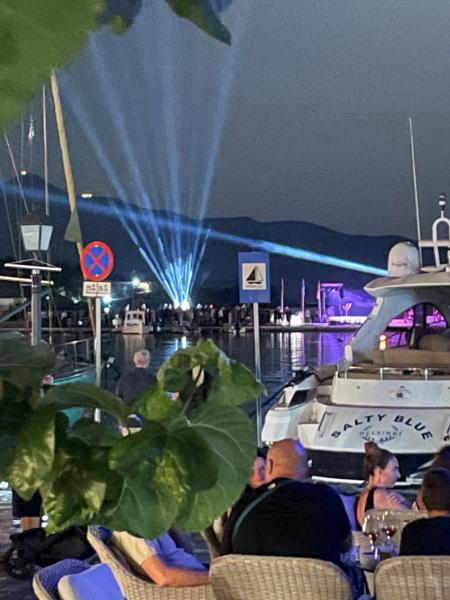 Blue Boat - Cafe Cocktail Bar - Πυθαγόρειο
