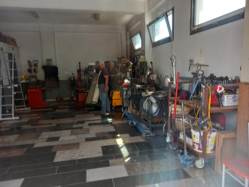 Avin Νικολής Πρατήριο υγρών καυσίμων
