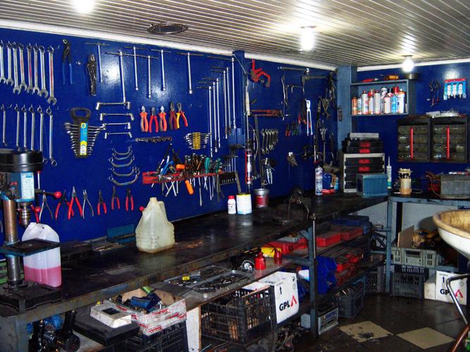 Cosmoservice Συνεργείο αυτοκινήτων Ανταλλακτικά