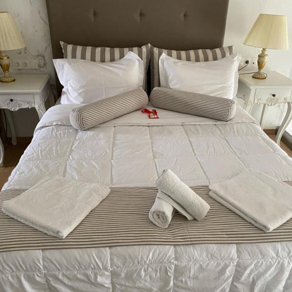 Porto Enetiko Suites Σουίτες