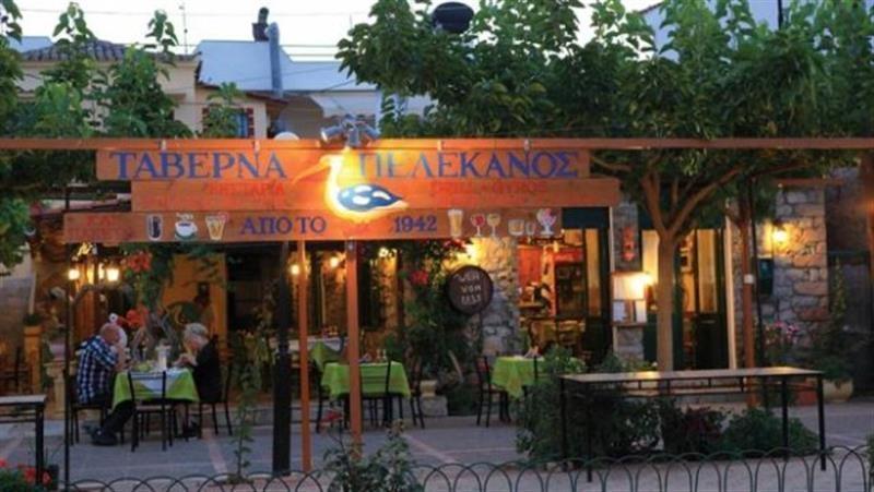 Pelekanos Εστιατόριο Ταβέρνα