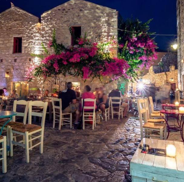 Tsanas Travel Γραφείο τουρισμού