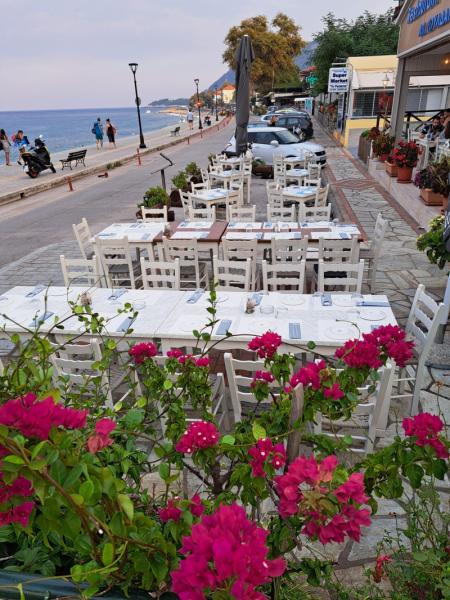 Μούρεσι Εστιατόριο Ακρογιάλι
