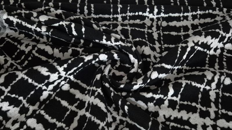 Μαύρο Ζακάρ με Άσπρα Τετράγωνα Πλεκτό Polyester Μαλλινο Εμπριμέ