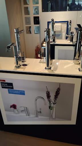 Bathroom Plus Είδη υγιεινής Πλακάκια Αξεσουάρ μπάνιου