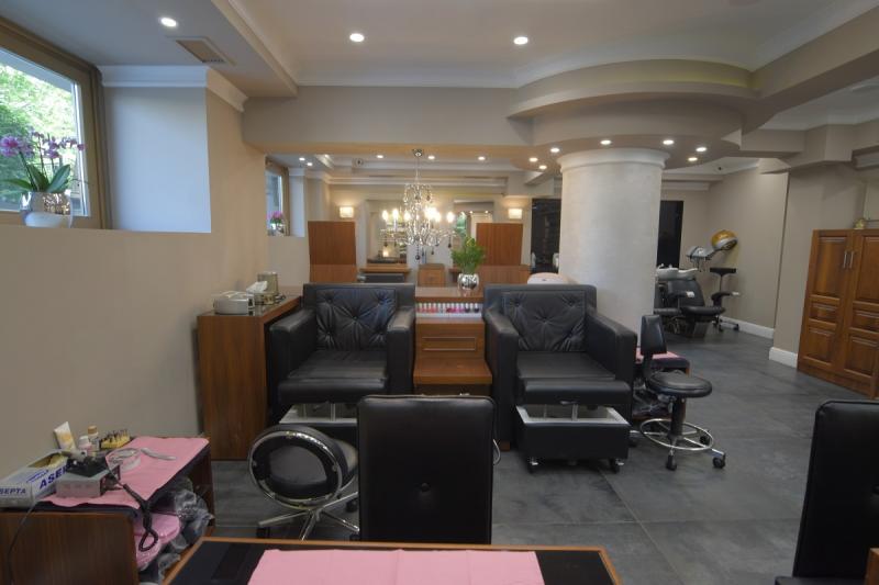 KAZE Boutique HAIR & NAILS