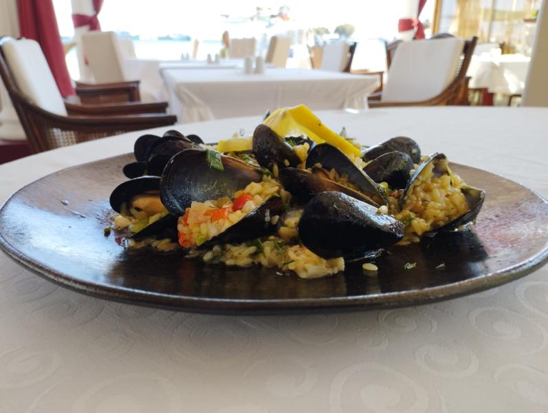 Ariston Restaurant - Πιτσαρία - Πυθαγόρειο