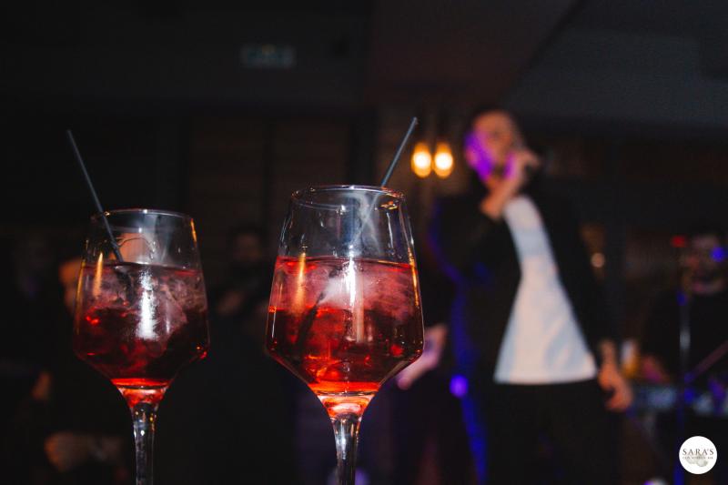 SARA'S Καφέ Bar Εστιατόριο
