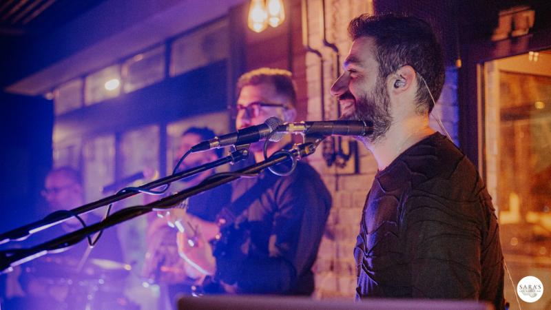SARA'S Καφέ Bar Εστιατόριο