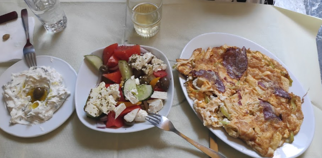 Αυλή Μεζεδοπωλείο