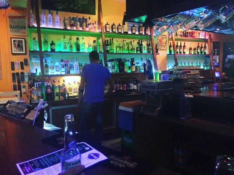 Fun Pub - Καφέ Bar Εστιατόριο - Ίος