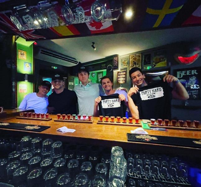 Fun Pub Καφέ Bar Εστιατόριο