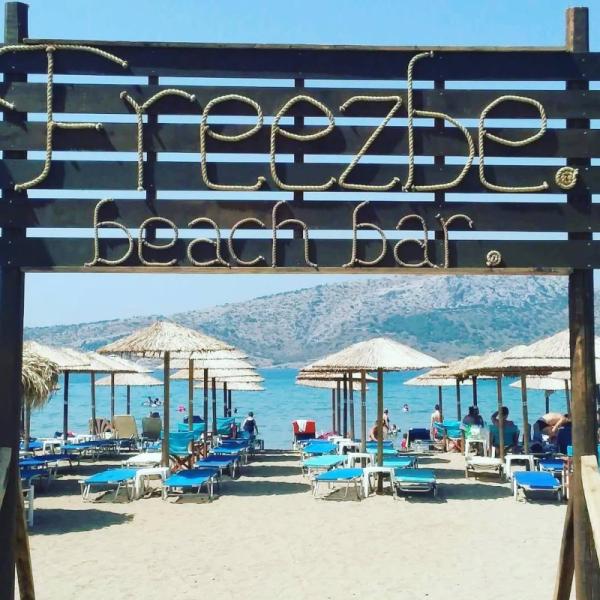 FreezBe Beach Bar Cafe Beach Bar