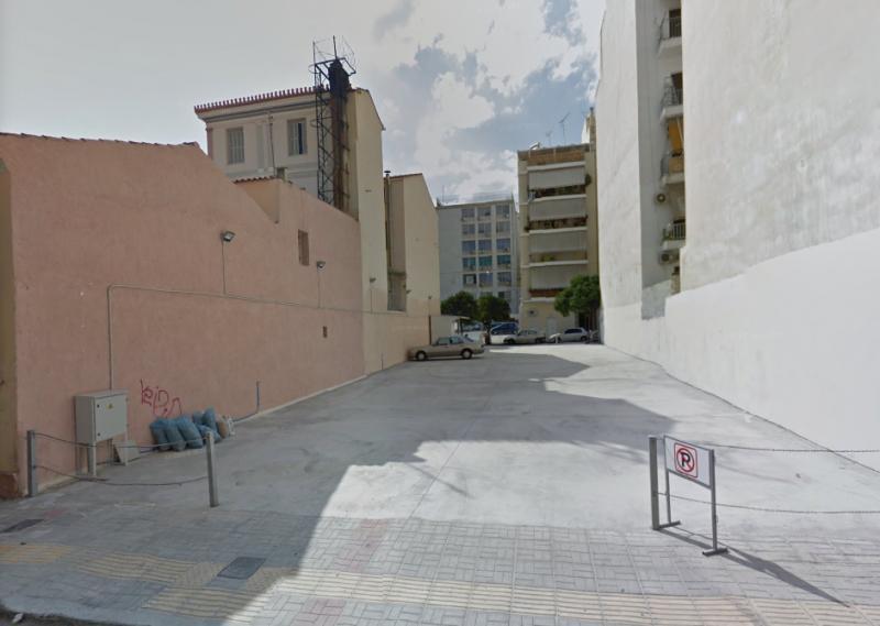 Δρακουλινάκος - Parking - Πειραιάς