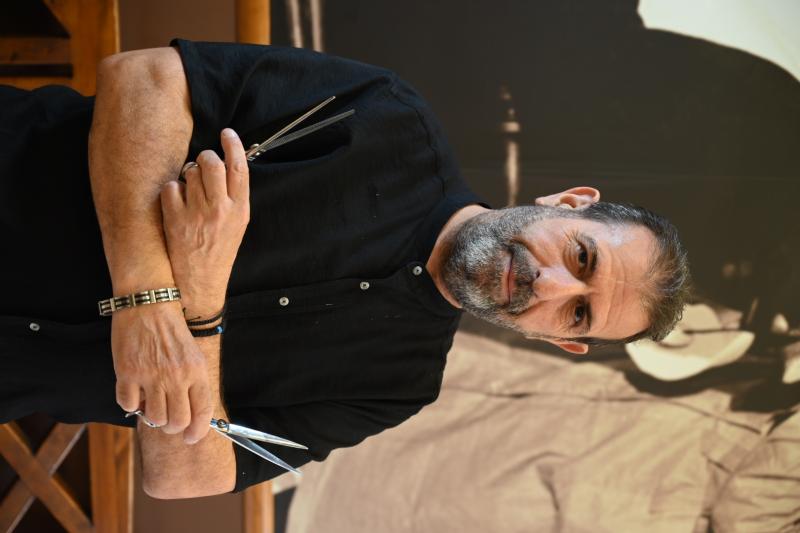 Κοκκίνης Σταύρος - Ανδρικό κομμωτήριο - Ίλιον